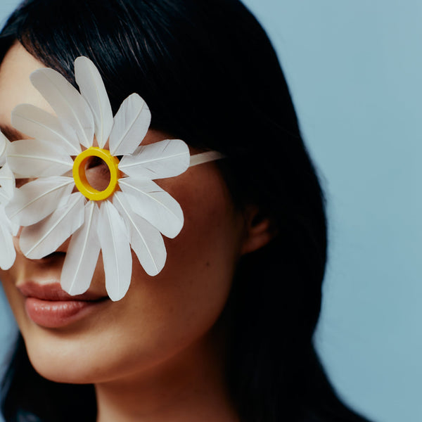feather daisy glasses