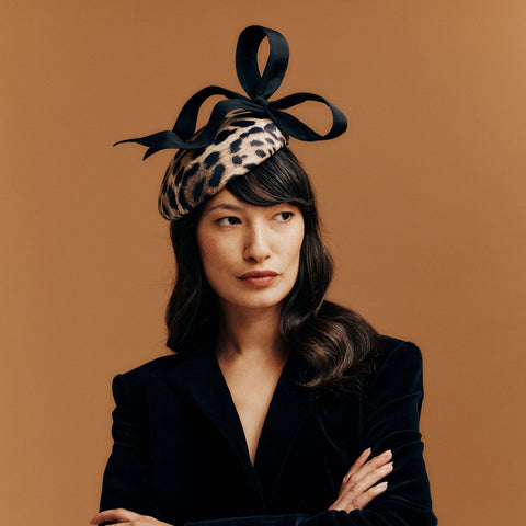 Landis Leopard print beret with black bow